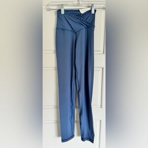 *NWT* OFFLINE Real Me‎ Xtra High Waisted Crossover Ruffle Legging Size XS